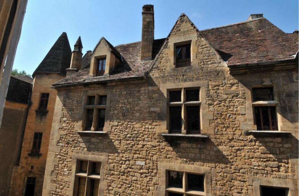 In Sarlat Luxury Rentals, Medieval Center - Maison Fenelon Room photo
