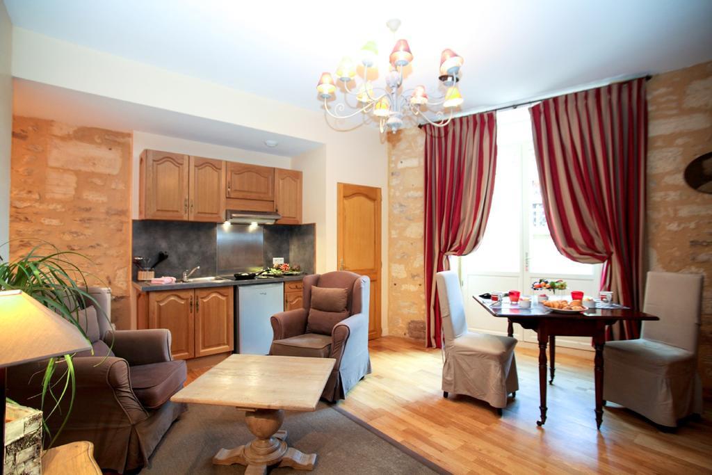 In Sarlat Luxury Rentals, Medieval Center - Maison Fenelon Exterior photo